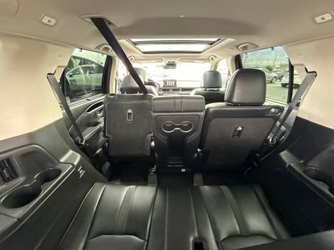 Used 2024 Honda Pilot Touring image 29