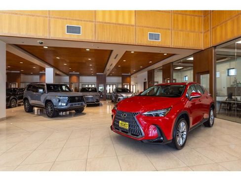 Certified 2026 Lexus NX 350 AWD w/ Accessory Package (2T) image 32