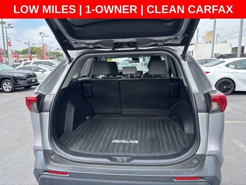 Used 2022 Toyota RAV4 XLE Premium FWD image 16