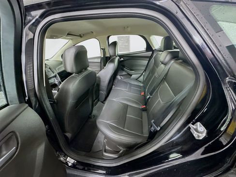 Used 2016 Ford Focus SE w/ Equipment Group 201A image 25