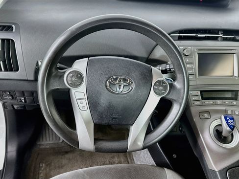 Used 2015 Toyota Prius Two FWD image 17