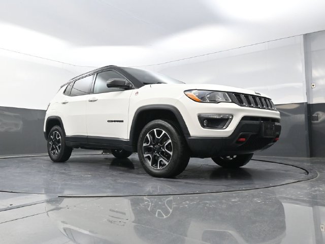 Used 2020 Jeep Compass Trailhawk AWD/4WD image 31