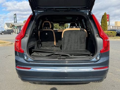 Certified 2024 Volvo XC90 B6 Ultimate w/ Protection Package Premier image 18