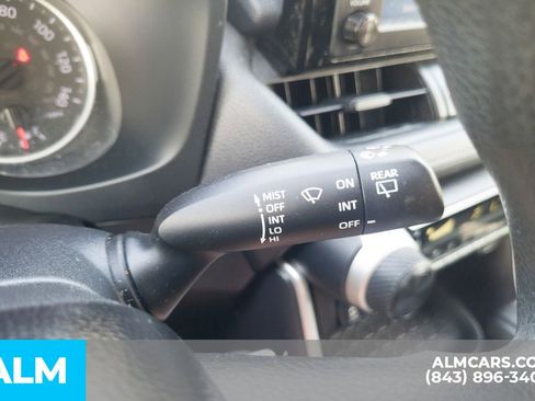 Used 2019 Toyota RAV4 LE FWD image 30