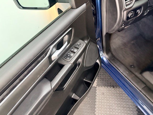 Used 2023 RAM 1500 Big Horn AWD/4WD image 24