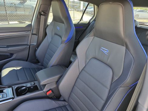 Used 2025 Volkswagen Golf R Black Edition image 12