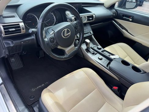 Used 2015 Lexus IS 250 RWD image 5
