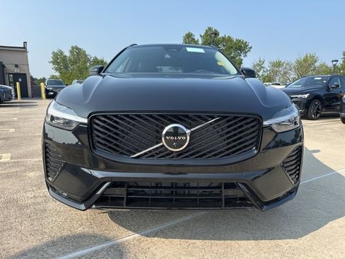New 2026 Volvo XC60 B5 Plus w/ Climate Package image 2