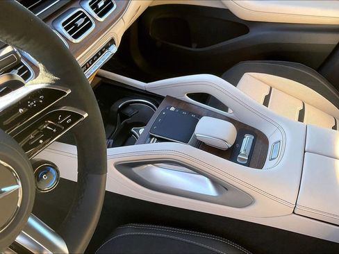 New 2026 Mercedes-Benz GLE 53 AMG 4MATIC Coupe image 8