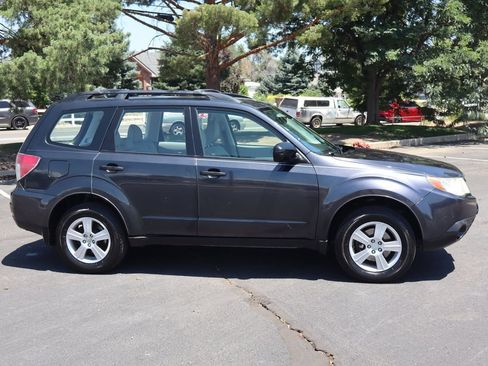 Used 2011 Subaru Forester 2.5X w/ Popular Equipment Group 1A AWD/4WD image 3