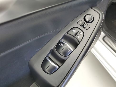 Used 2023 Nissan Maxima SV w/ Floor Mat Group image 21