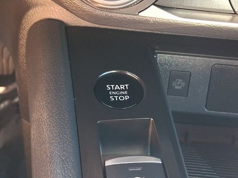 Used 2025 Nissan Kicks SV FWD image 22