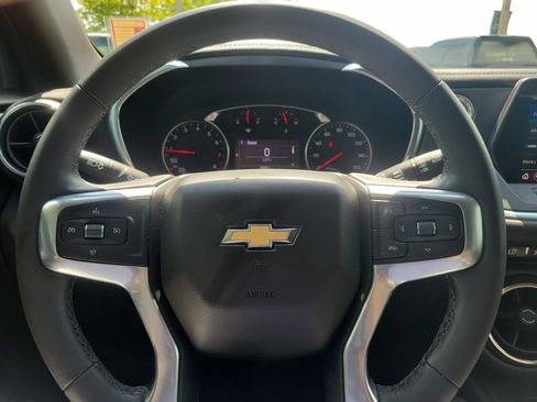 Used 2020 Chevrolet Blazer LT FWD image 21