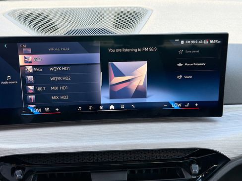 Used 2025 BMW 330i Sedan RWD image 31