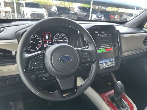 Used 2025 Subaru Forester Premium w/ Convenience Package #2 AWD/4WD image 12