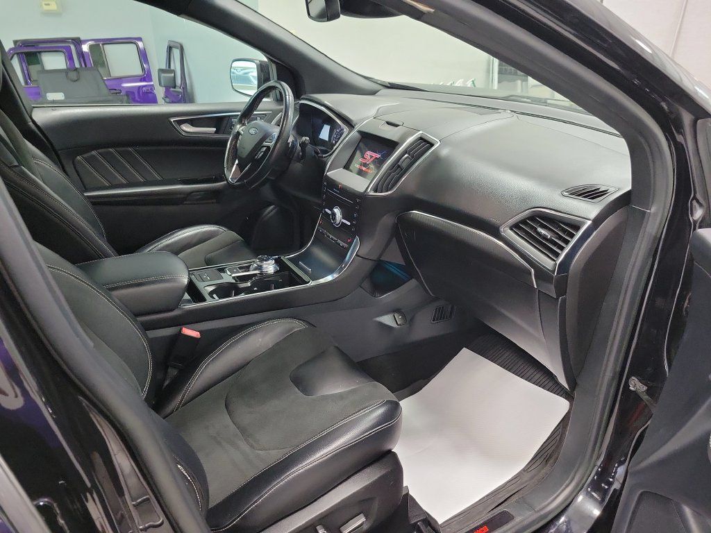 Used 2019 Ford Edge ST AWD/4WD image 26