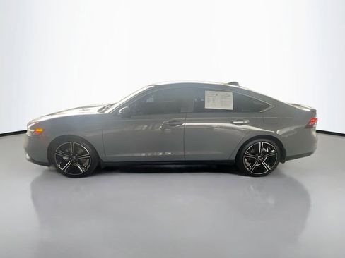 Used 2024 Honda Accord Sport image 4