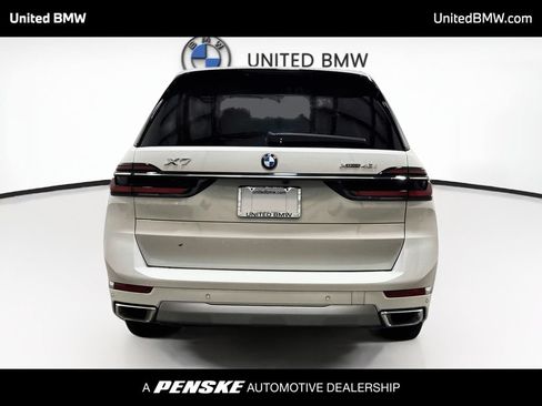 Used 2025 BMW X7 xDrive40i w/ Parking Assistance Package AWD/4WD image 6
