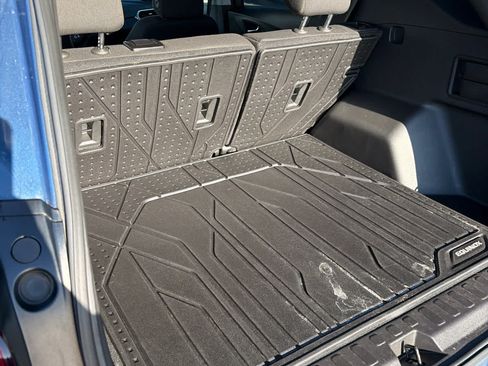 Used 2024 Chevrolet Equinox LT w/ LPO, Floor Liner Package AWD/4WD image 16