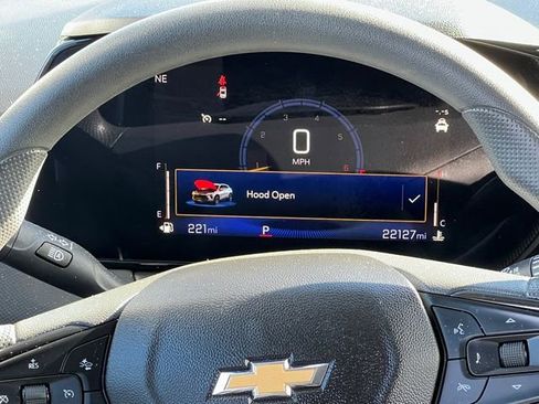 Used 2025 Chevrolet TrailBlazer LT FWD image 16