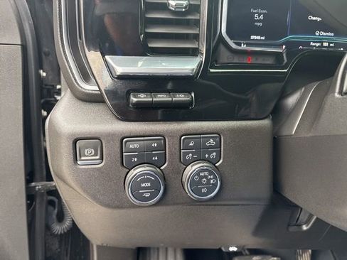 Used 2024 Chevrolet Silverado 3500 High Country w/ High Country Premium Package image 14