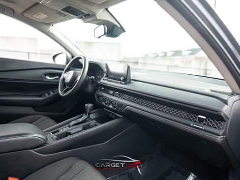 Used 2023 Honda Accord EX image 15