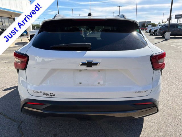Used 2025 Chevrolet Trax ACTIV w/ Driver Confidence Package FWD image 4