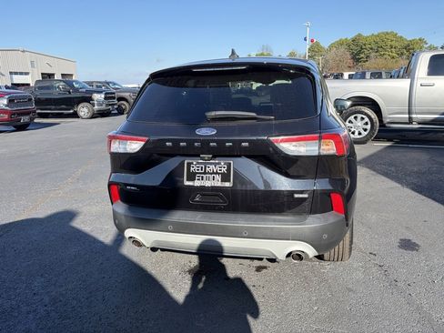 Used 2022 Ford Escape SEL image 4