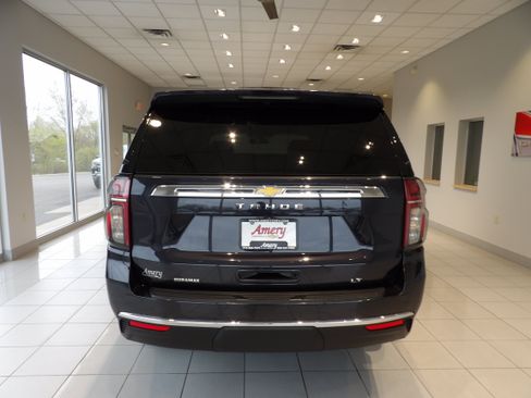 Used 2022 Chevrolet Tahoe LT w/ Luxury Package AWD/4WD image 5