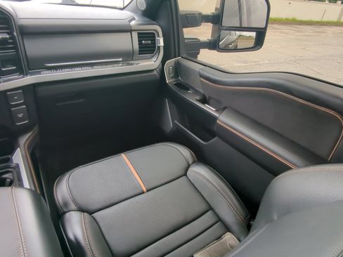 Used 2024 Ford F350 Platinum w/ Tremor Off-Road Package AWD/4WD image 15