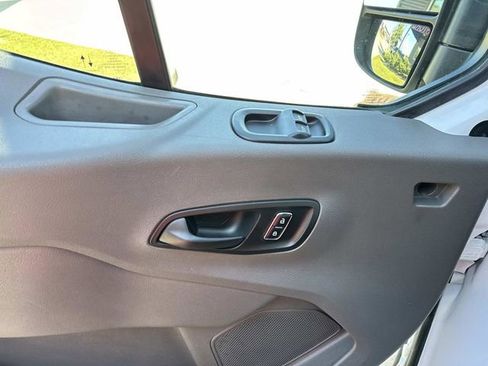Used 2023 Ford Transit 350 XLT image 22