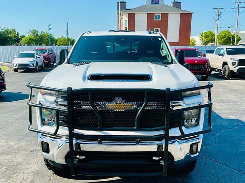 Used 2024 Chevrolet Silverado 2500 LT w/ All Star Edition AWD/4WD image 2