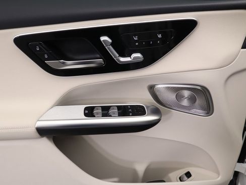 New 2026 Mercedes-Benz GLC 300 image 25