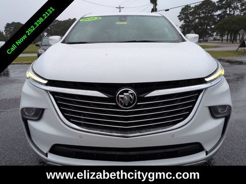 Used 2023 Buick Enclave Essence AWD/4WD image 9