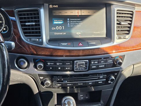Used 2016 Hyundai Equus Ultimate RWD image 32