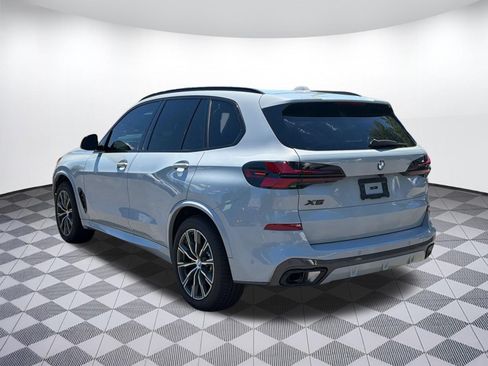 Certified 2026 BMW X5 xDrive40i w/ Executive Package AWD/4WD image 3