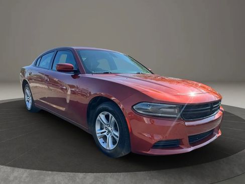 Used 2021 Dodge Charger SXT w/ Leather Interior Group image 7