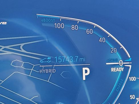 Used 2022 BMW X5 xDrive45e w/ M Sport Package image 9