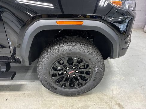 New 2026 GMC Canyon Elevation w/ Convenience Package AWD/4WD image 4