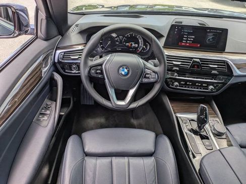 Used 2017 BMW 530i RWD image 16