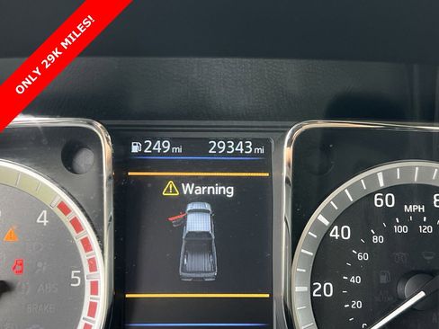 Used 2019 Nissan Titan PRO-4X w/ Pro-4x Convenience Package image 16