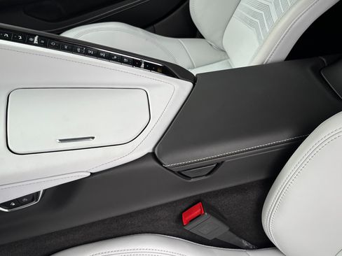Used 2025 Chevrolet Corvette E-Ray AWD/4WD image 14