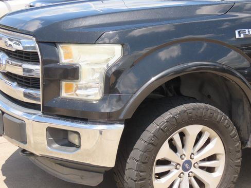 Used 2015 Ford F150 Lariat w/ Equipment Group 501A Mid AWD/4WD image 3