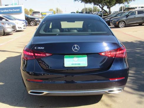 Used 2022 Mercedes-Benz C 300 Sedan image 9