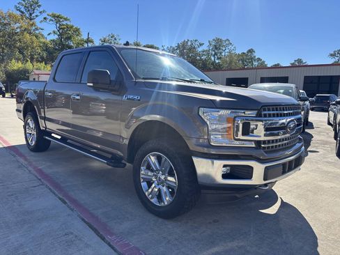 Used 2018 Ford F150 XLT w/ Equipment Group 302A Luxury AWD/4WD image 4