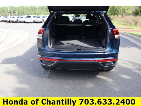 Used 2021 Volkswagen Atlas Cross Sport SE image 31