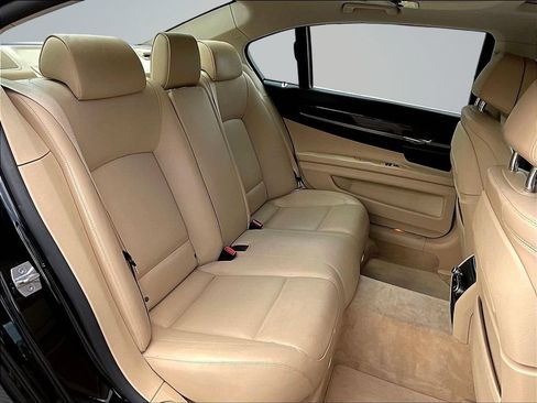 Used 2015 BMW 740Li xDrive AWD/4WD image 27