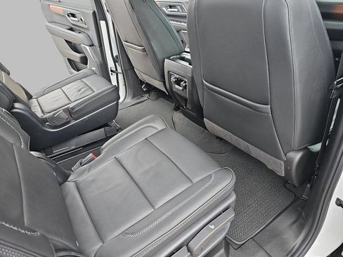 Certified 2025 GMC Yukon Denali AWD/4WD image 14