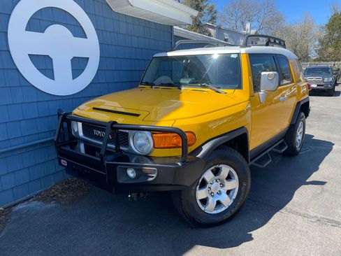 Used 2007 Toyota FJ Cruiser 4WD image 1