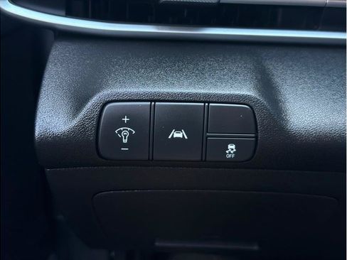 Used 2023 Hyundai Elantra SEL w/ Convenience Package FWD image 19